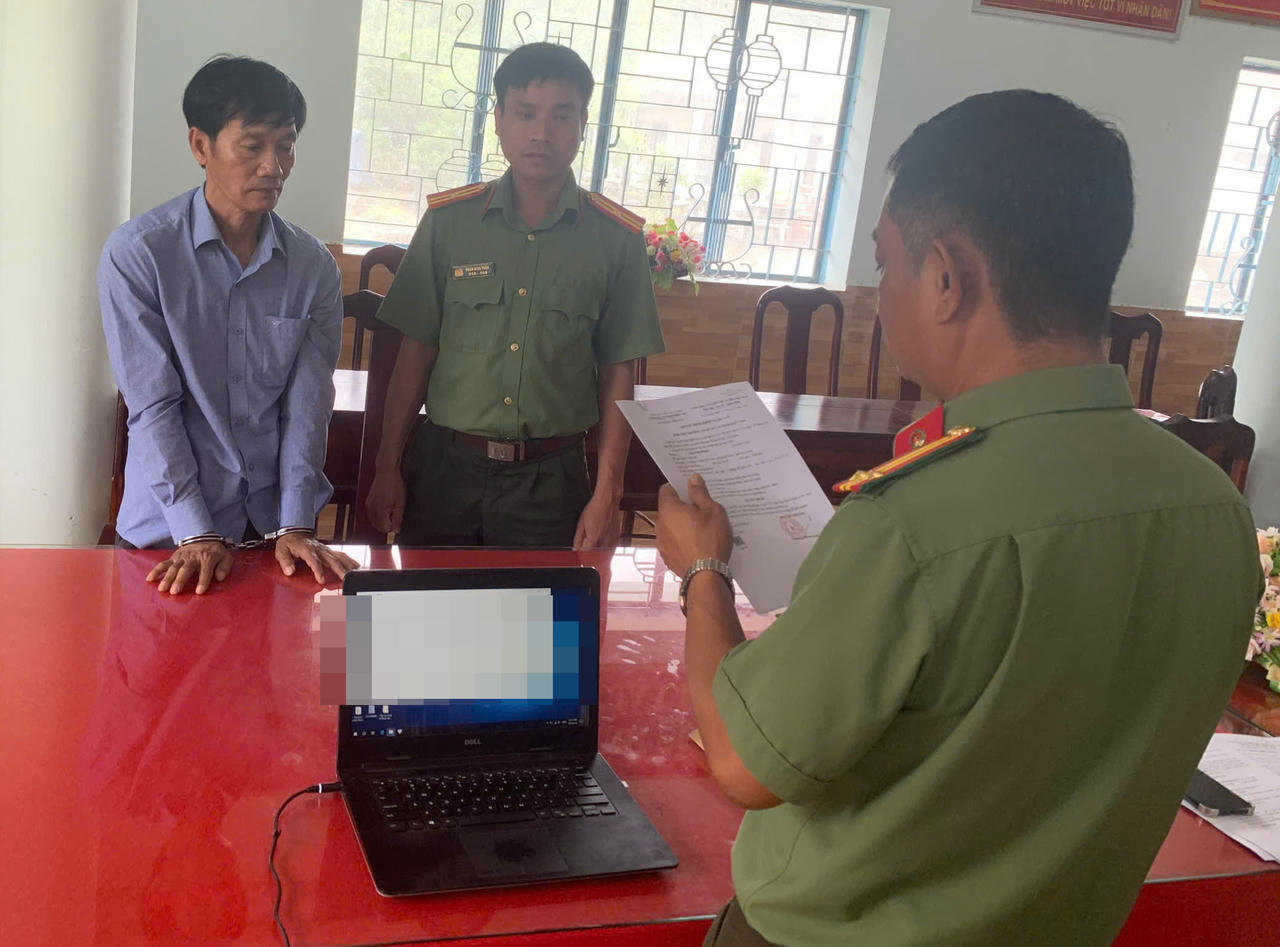 Khởi tố bị can trong vụ án tổ chức cho người khác xuất, nhập cảnh trái phép