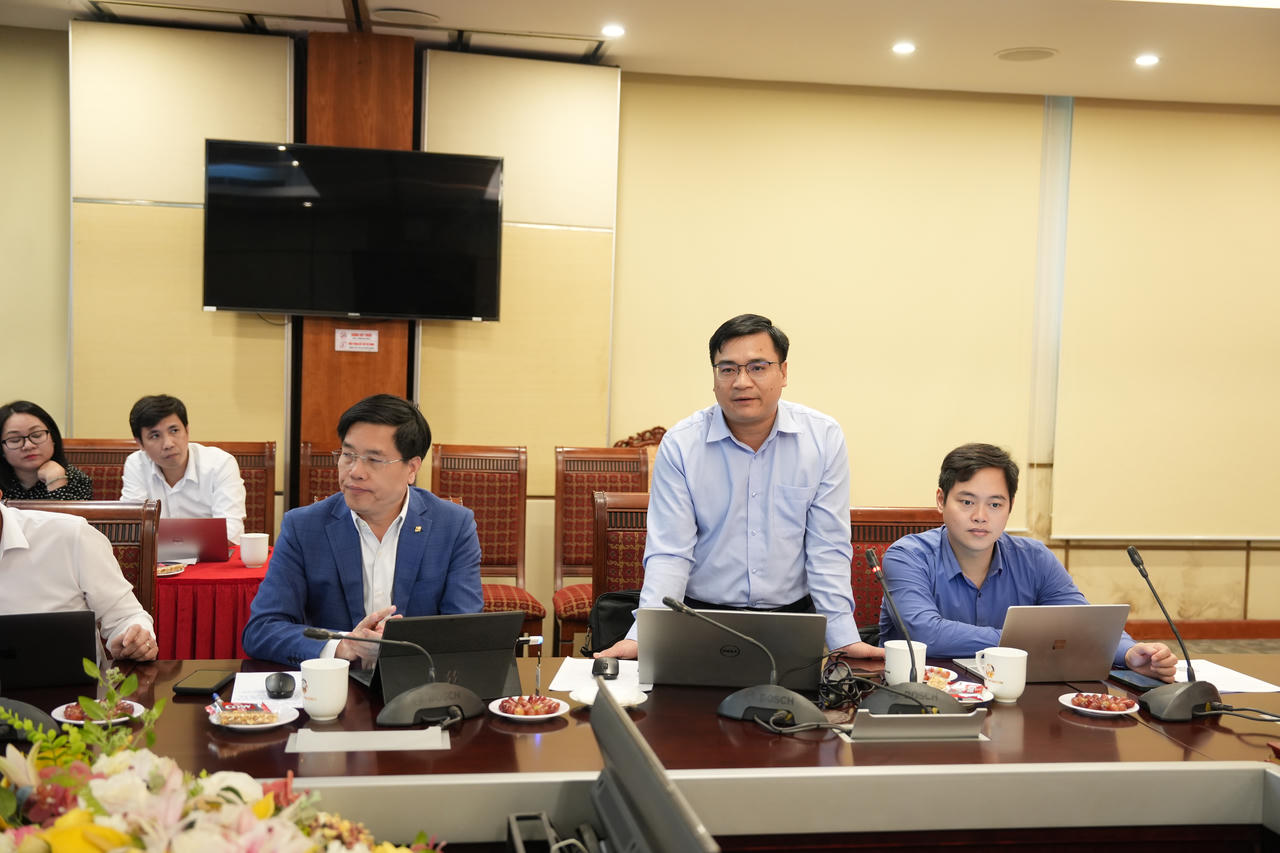 Đoàn công tác liên ngành về rà soát, cắt giảm, đơn giản hóa TTHC dựa trên dữ liệu làm việc với Bộ Khoa học và Công nghệ