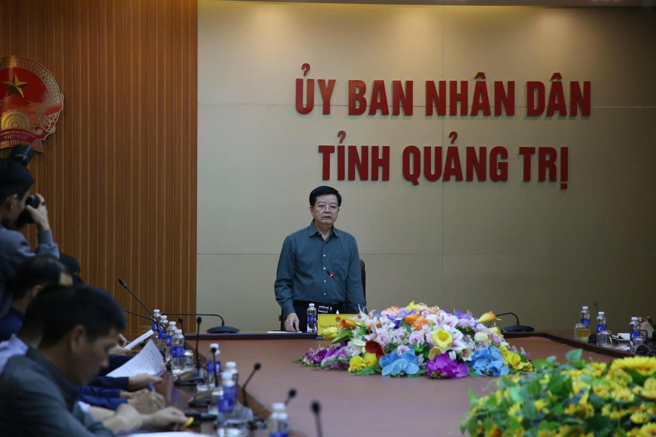 Phó Thủ tướng Chính phủ Mai Văn Chính phát biểu tại cuộc họp.

