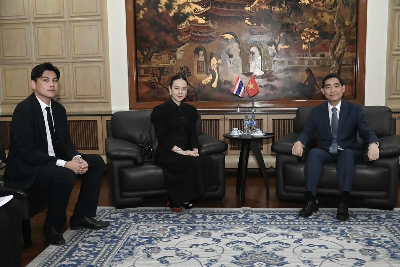 Madam Pang gặp Đại sứ Việt Nam tại Thái Lan để xin lỗi
