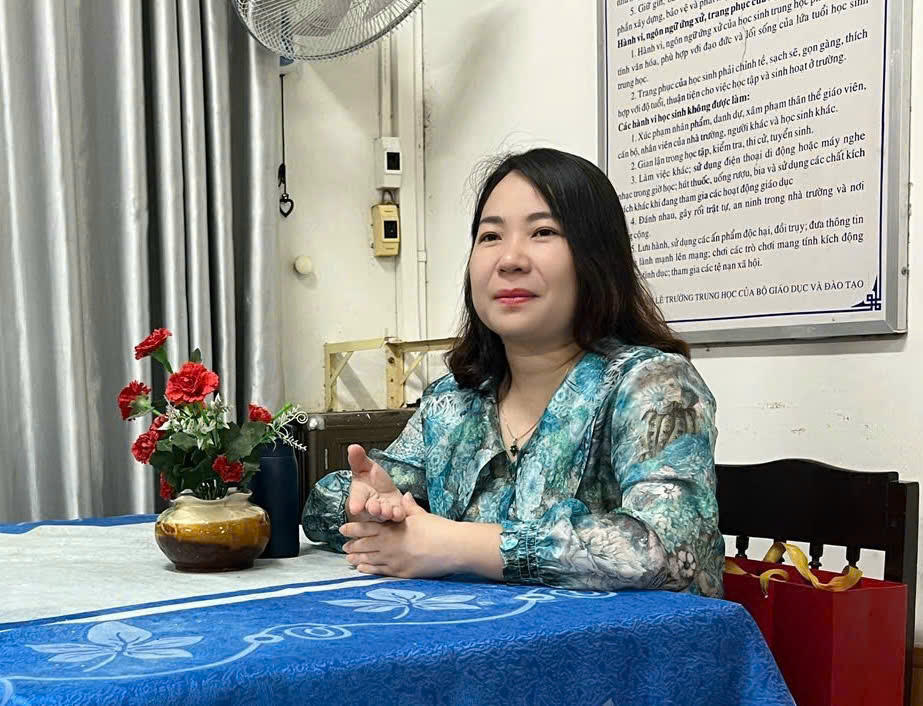 Thạc sĩ Đàm Thị Mai, Trường THPT Thuận Hoá (Đại học Sư phạm – Đại học Huế) cho rằng: Cần có sự phối hợp gia đình - nhà trường - học sinh, tạo nên một "vòng tròn trách nhiệm" để việc quản lý mạng xã hội của học sinh được hiệu quả và hợp lý.