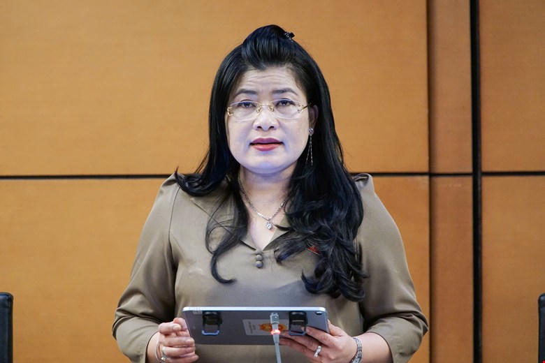 Đại biểu Đàng Thị Mỹ Hương
(Đoàn Khánh Hòa).