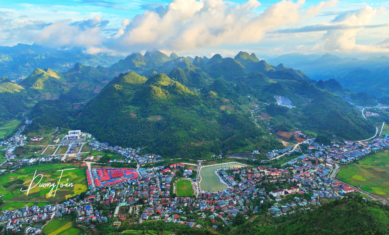 Lào Cai huy động hơn 50.000 tỷ đồng thực hiện hiệu quả chính sách phát triển vùng đồng bào dân tộc thiểu số và miền núi