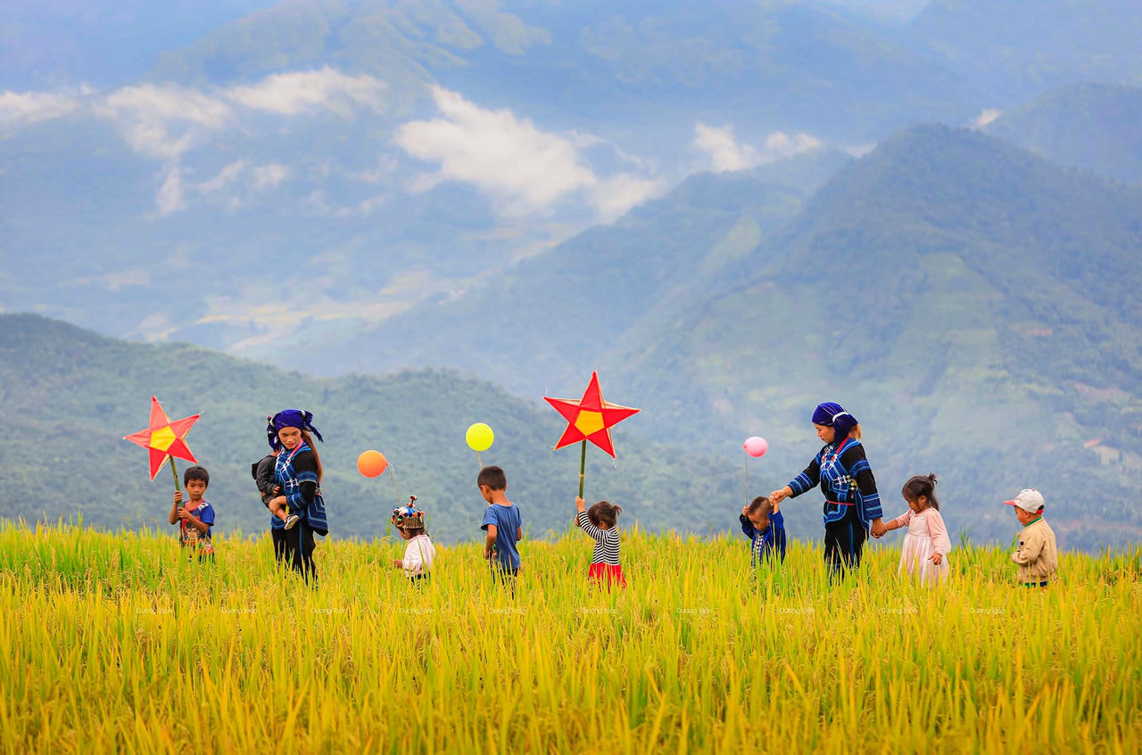 Lào Cai đang hướng tới mục tiêu đến năm 2030, vùng đồng bào dân tộc thiểu số phát triển toàn diện, xanh, bền vững và giàu bản sắc văn hóa, trở thành khu vực năng động, có đóng góp ngày càng lớn vào tăng trưởng chung của tỉnh. (Ảnh: Dương Toản)