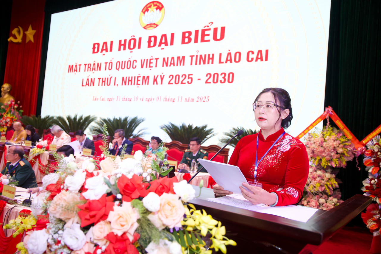 Bà Giàng Thị Dung, Phó Bí thư Tỉnh ủy, Chủ tịch UBMTTQ Việt Nam tỉnh Lào Cai điều hành&nbsp;Hiệp thương Uỷ ban MTTQ Việt Nam tỉnh khoá I, nhiệm kỳ 2025 - 2030.