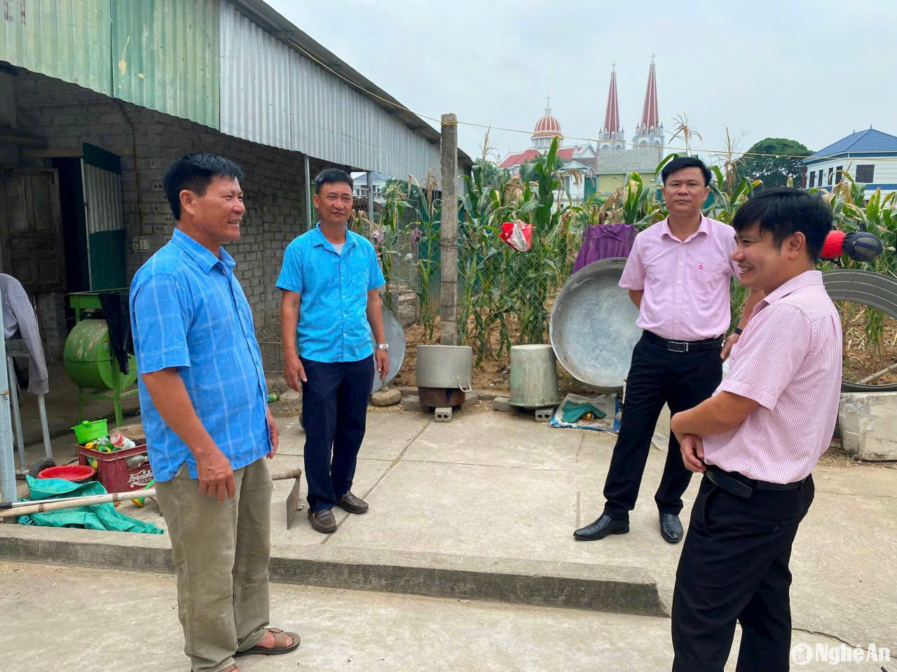 Nhờ vốn chính sách , nhiều họ gia đình ở vùng đất Diễn Châu chủ động phát triển sản xuất kinh doanh, cải thiện cuộc sống.