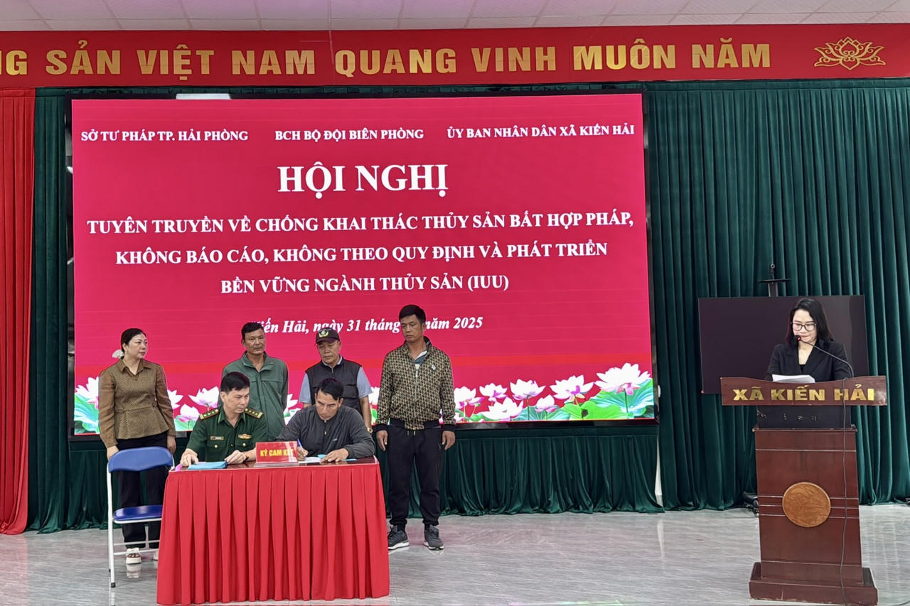 Tuyên truyền chống khai thác IUU - nâng cao nhận thức pháp luật cho ngư dân vùng biển