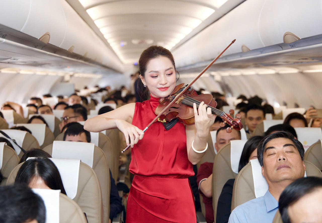 Những hình ảnh chuyến bay đầu tiên của hãng hàng không Sun PhuQuoc Airways