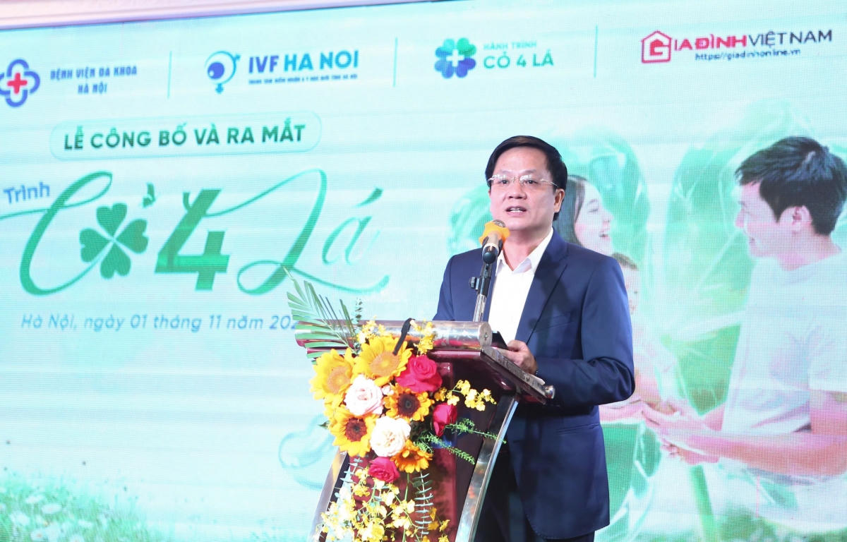 Nhà báo Hồ Minh Chiến - Tổng Biên tập Tạp chí Gia đình Việt Nam chia sẻ "Hành trình cỏ bốn lá". (ảnh PV)