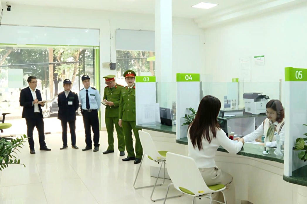 Ninh Bình tập huấn phòng ngừa tội phạm cướp tài sản tại Ngân hàng