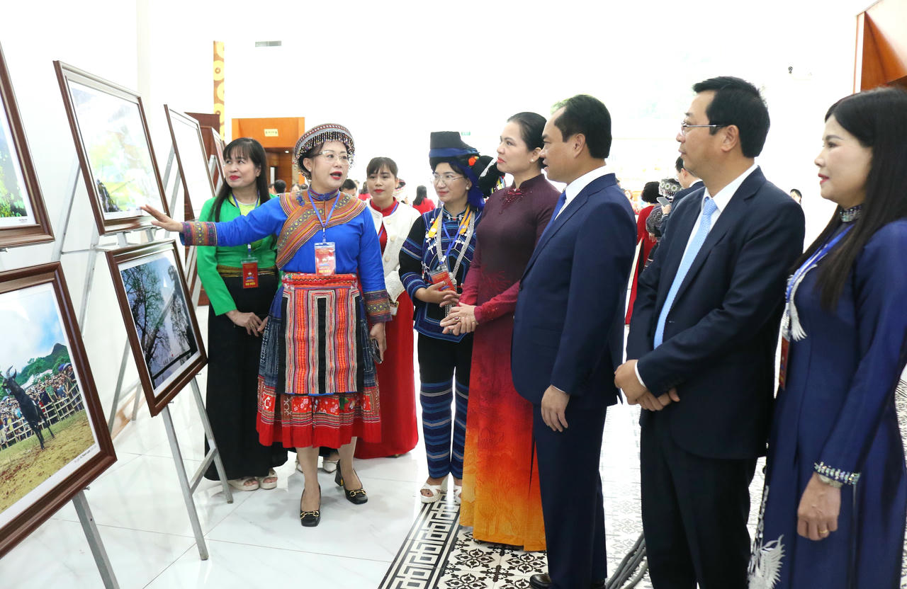 Bà Giàng Thị Dung giữ chức Chủ tịch Ủy ban MTTQ Việt Nam tỉnh Lào Cai 