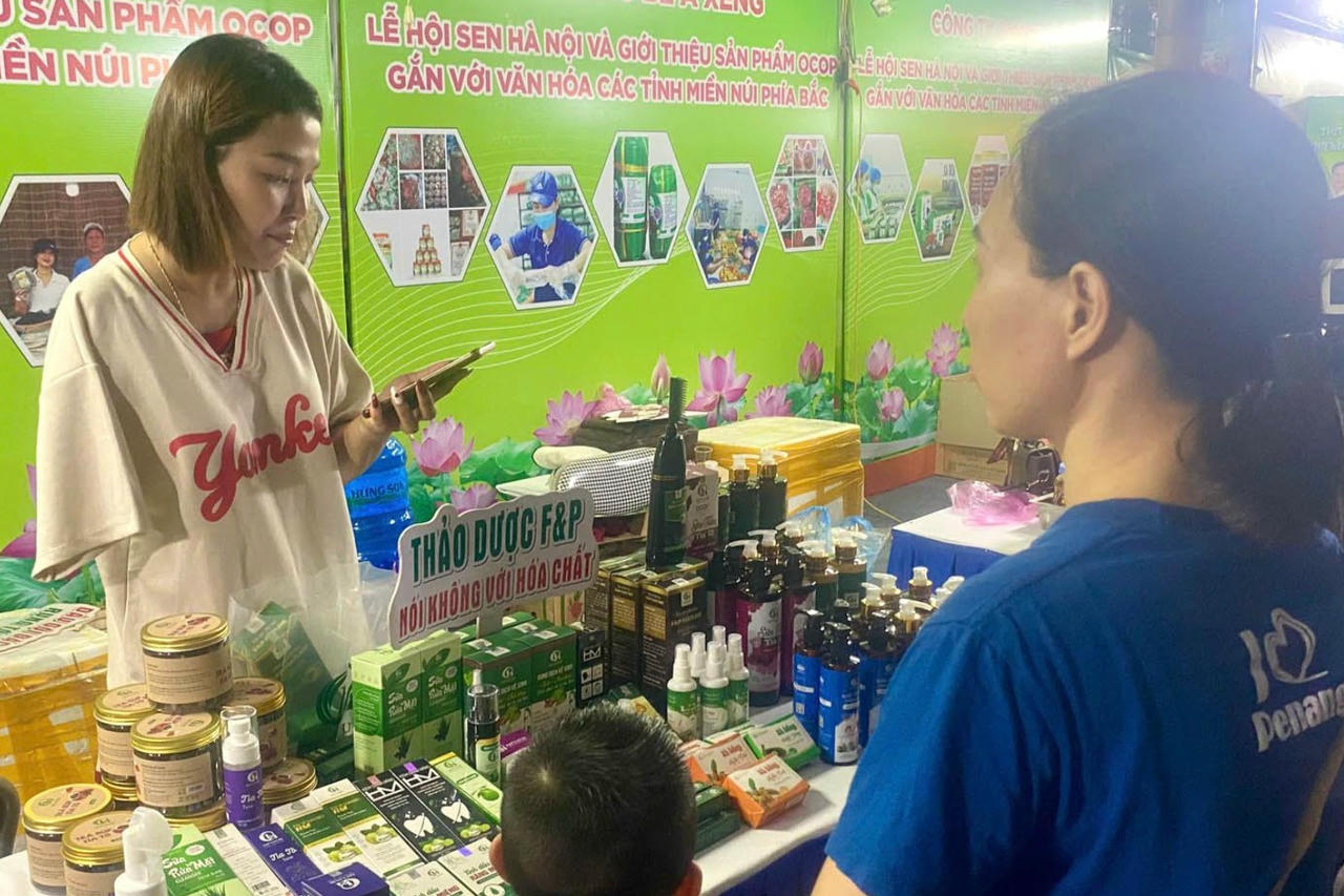 Cần xây dựng “môi trường” hỗ trợ người dân tự thoát nghèo. 
(Ảnh minh họa - Nguồn: PV)