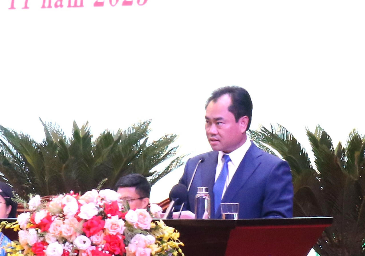 Ông Trịnh Việt Hùng - Bí Thư Tỉnh ủy Lào Cai phát biểu chỉ đạo Đại hội