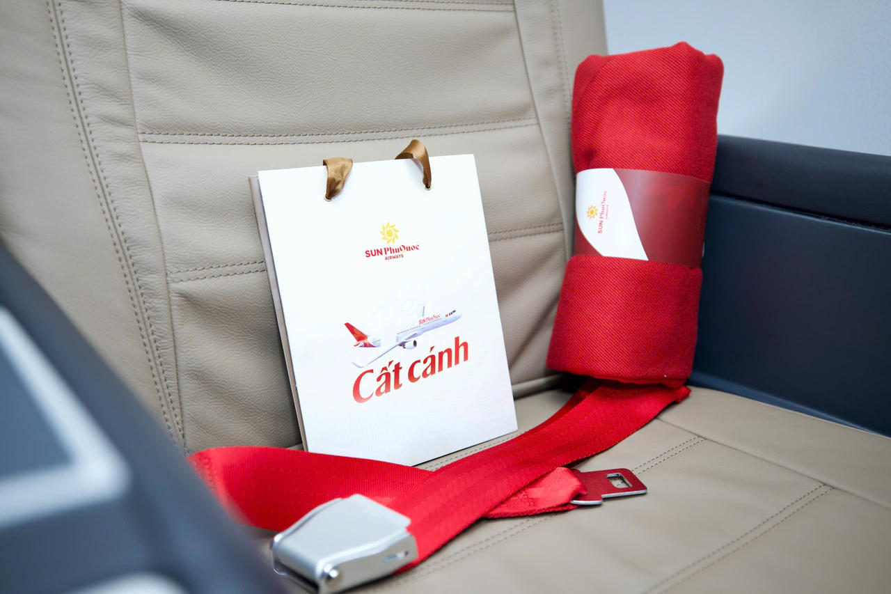 Những hình ảnh chuyến bay đầu tiên của hãng hàng không Sun PhuQuoc Airways