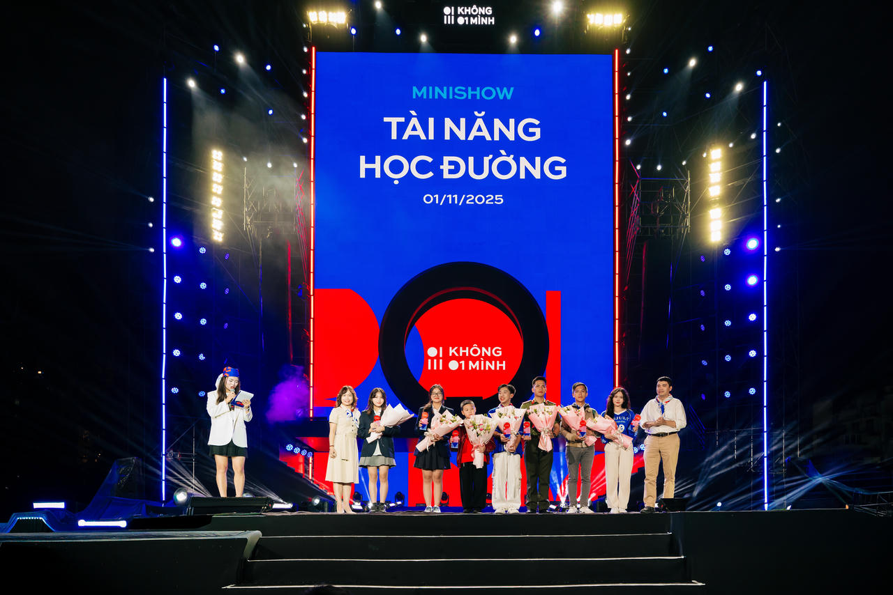 Minishow 'Trình diễn Tài năng Học đường' tại Ngày hội An toàn trực tuyến 'Không Một Mình'