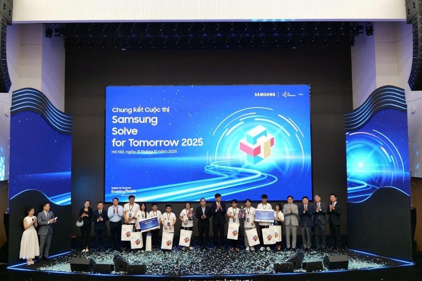 Samsung Việt Nam trao giải Cuộc thi Samsung Solve for Tomorrow 2025