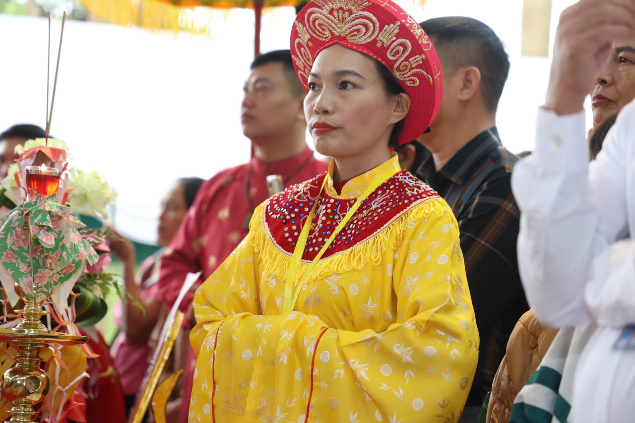 ​Rộn ràng Lễ hội Đền Đôi Cô Cam Đường 2025