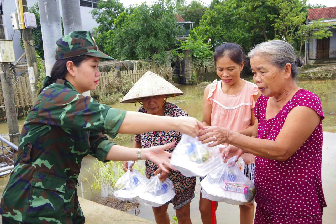 Quân khu 5 lập các sở chỉ huy tiền phương, lệnh sẵn sàng ứng phó bão Kalmaegi