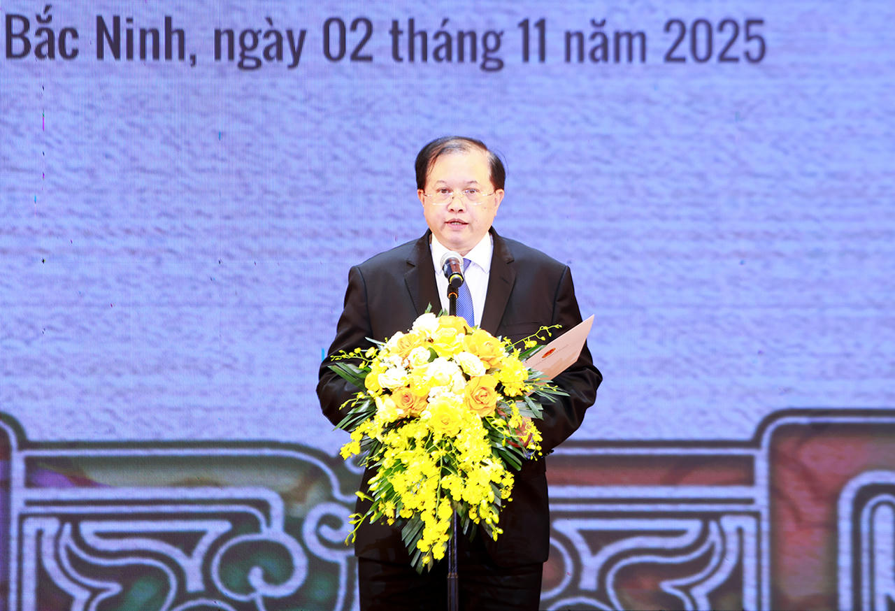 Thứ trưởng Bộ Văn hóa, Thể thao và Du lịch Tạ Quang Đông phát biểu tại lễ bế mạc.