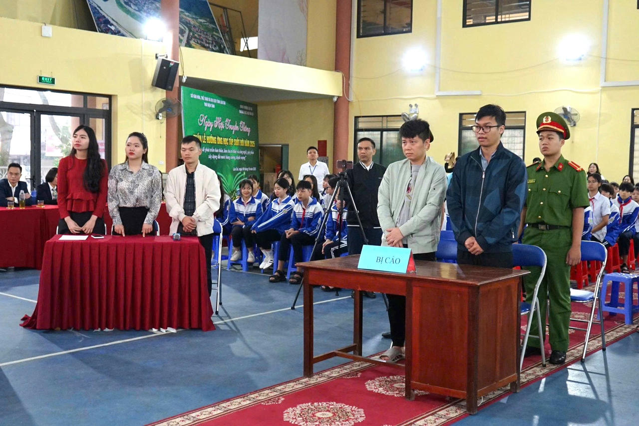 Lào Cai: Sôi nổi các hoạt động tuyên truyền Ngày Pháp luật Việt Nam trong trường học