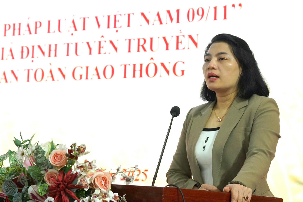 Bà&nbsp;Trần Thị Thùy Dung, Phó Chủ tịch UBND phường Lào Cai phát biểu tại chương trình