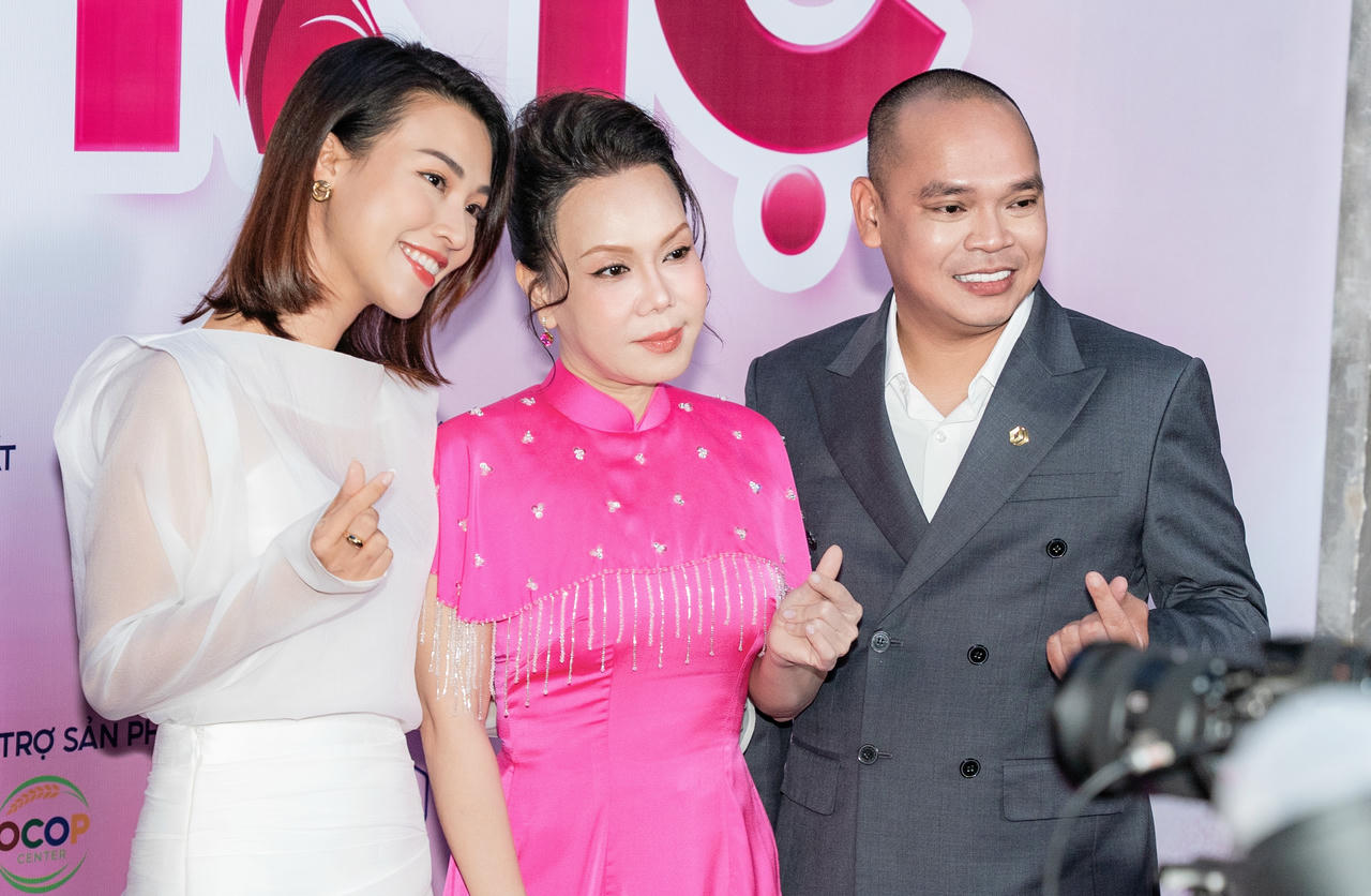 MC Hoàng Oanh, nghệ sĩ Việt Hương và ông Thái Phan Thanh Bình tại họp báo giới thiệu chương trình. Ảnh: MCV