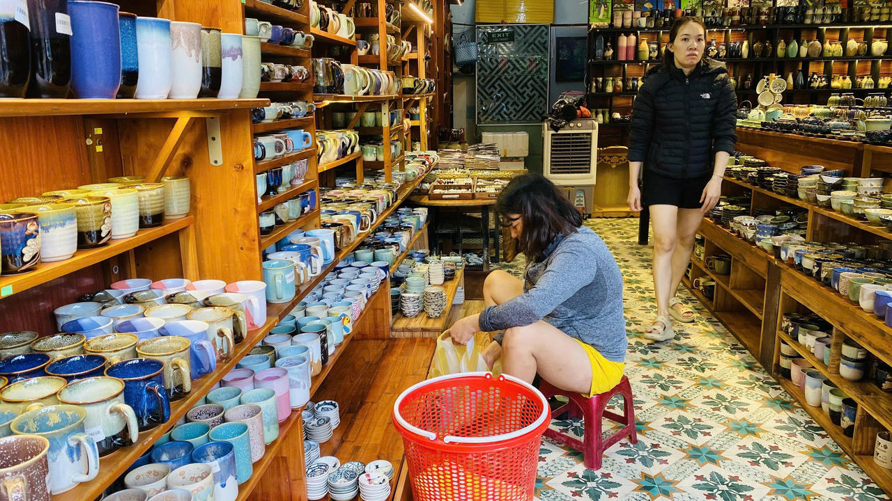 Phố cổ Hội An lũ chồng lũ, người dân oằn mình “chạy lụt”