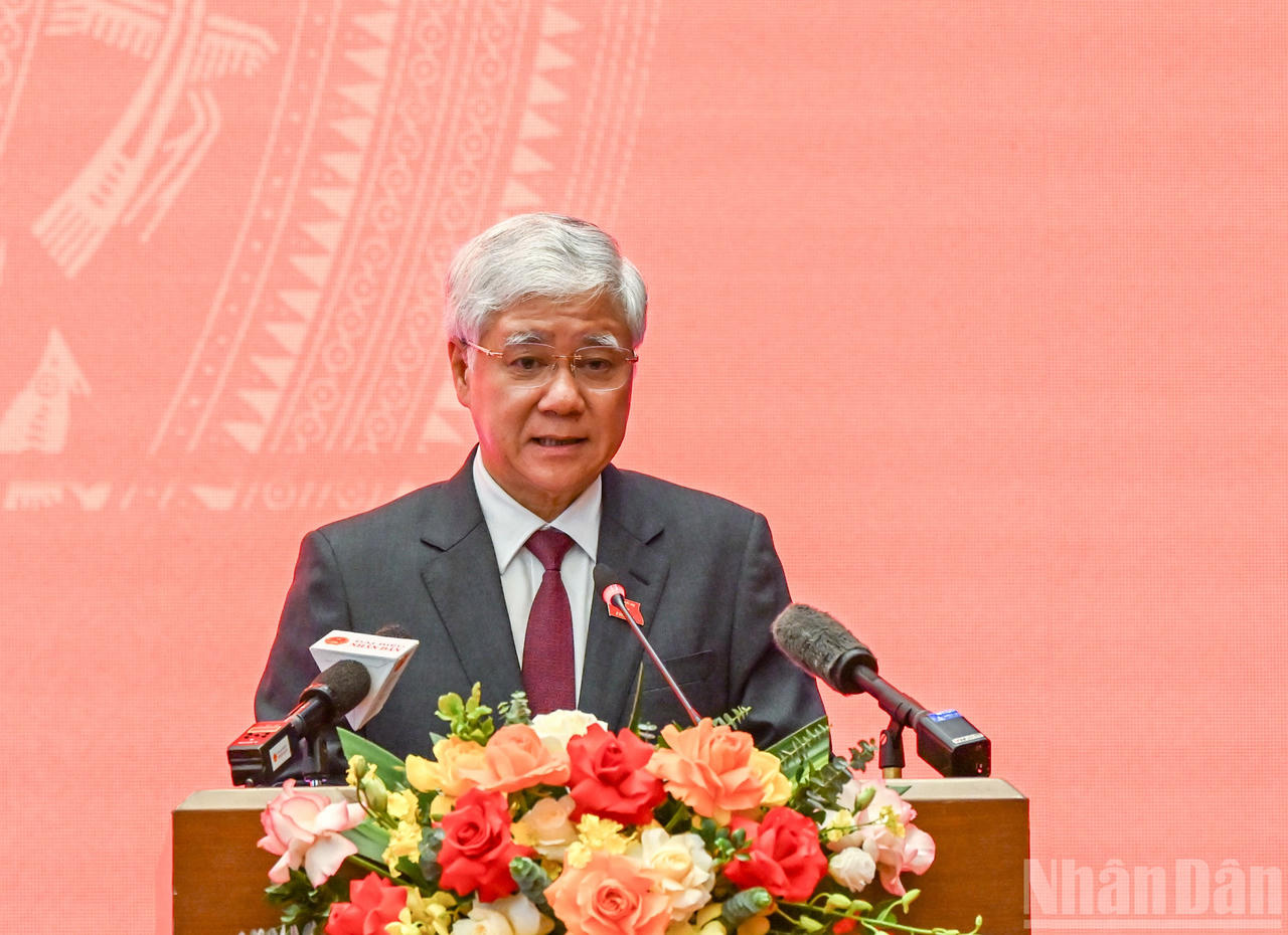 Phó Bí thư Thường trực Đảng ủy Quốc hội Đỗ Văn Chiến phát biểu tại buổi lễ. Ảnh: nhandan.vn