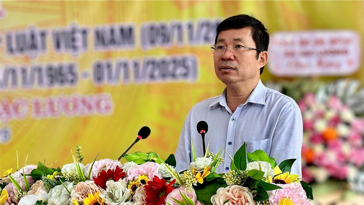 Phó Chủ tịch Uỷ ban MTTQ Việt Nam tỉnh Phú Thọ, Bùi Văn Luyến tới dự và phát biểu tại Ngày hội đại đoàn kết toàn dân tộc tại xã Lạc Lương và Mường Động&nbsp;(ảnh: phutho.gov.vn)