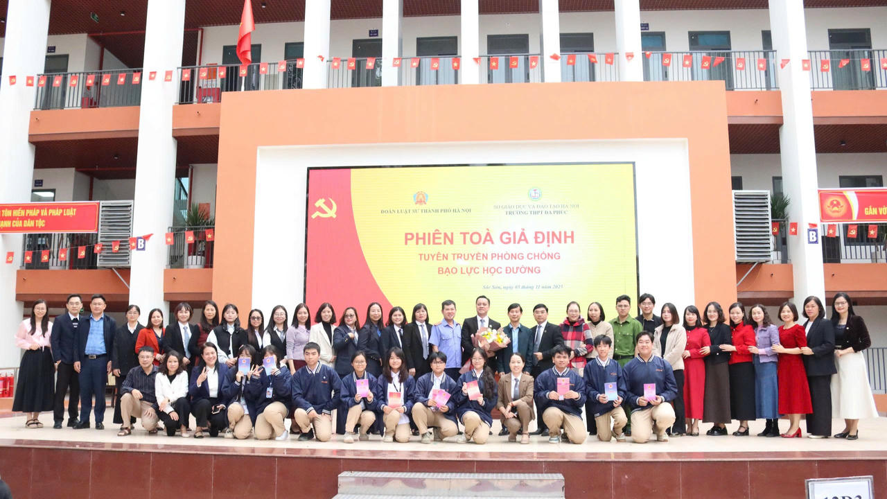 Gần 2.000 học sinh THPT Đa Phúc dự phiên tòa giả định về bạo lực học đường