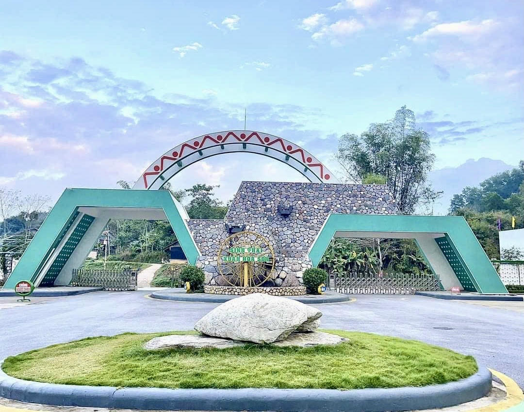 Tại Xuân Hoà Sơn, nhiều thiết kế hiện đại kết hợp với thiên nhiên tạo nên khung cảnh đa dạng và đẹp mắt. (Ảnh: TNC)