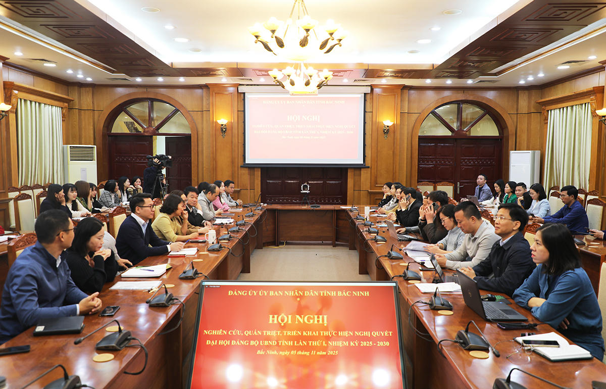 Người đứng đầu phải gương mẫu triển khai thực hiện Nghị quyết Đại hội Đảng bộ UBND tỉnh Bắc Ninh lần thứ I