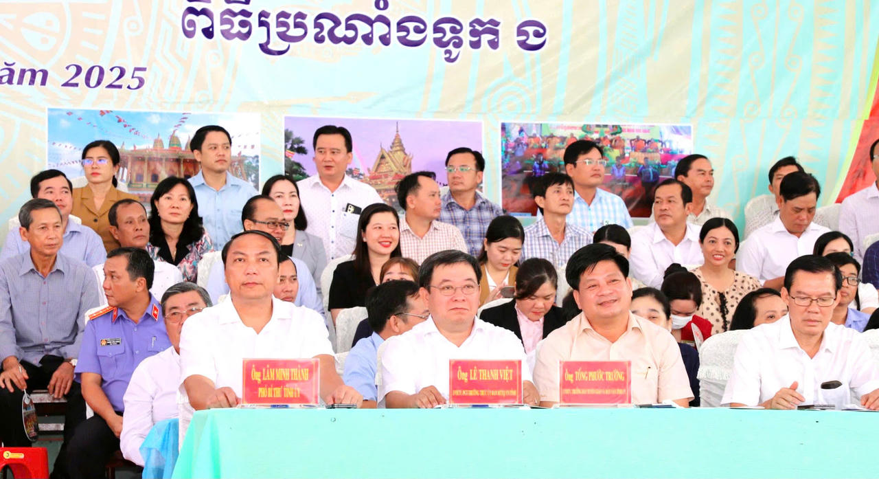 An Giang tưng bừng khai mạc Ngày hội Văn hóa, Thể thao và Du lịch đồng bào Khmer năm 2025