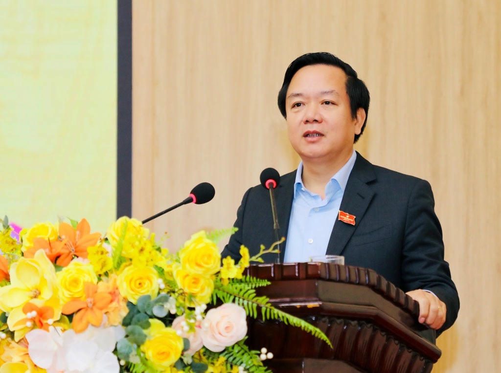 Lãnh đạo tỉnh Ninh Bình tiếp xúc cử tri trước kỳ họp cuối năm