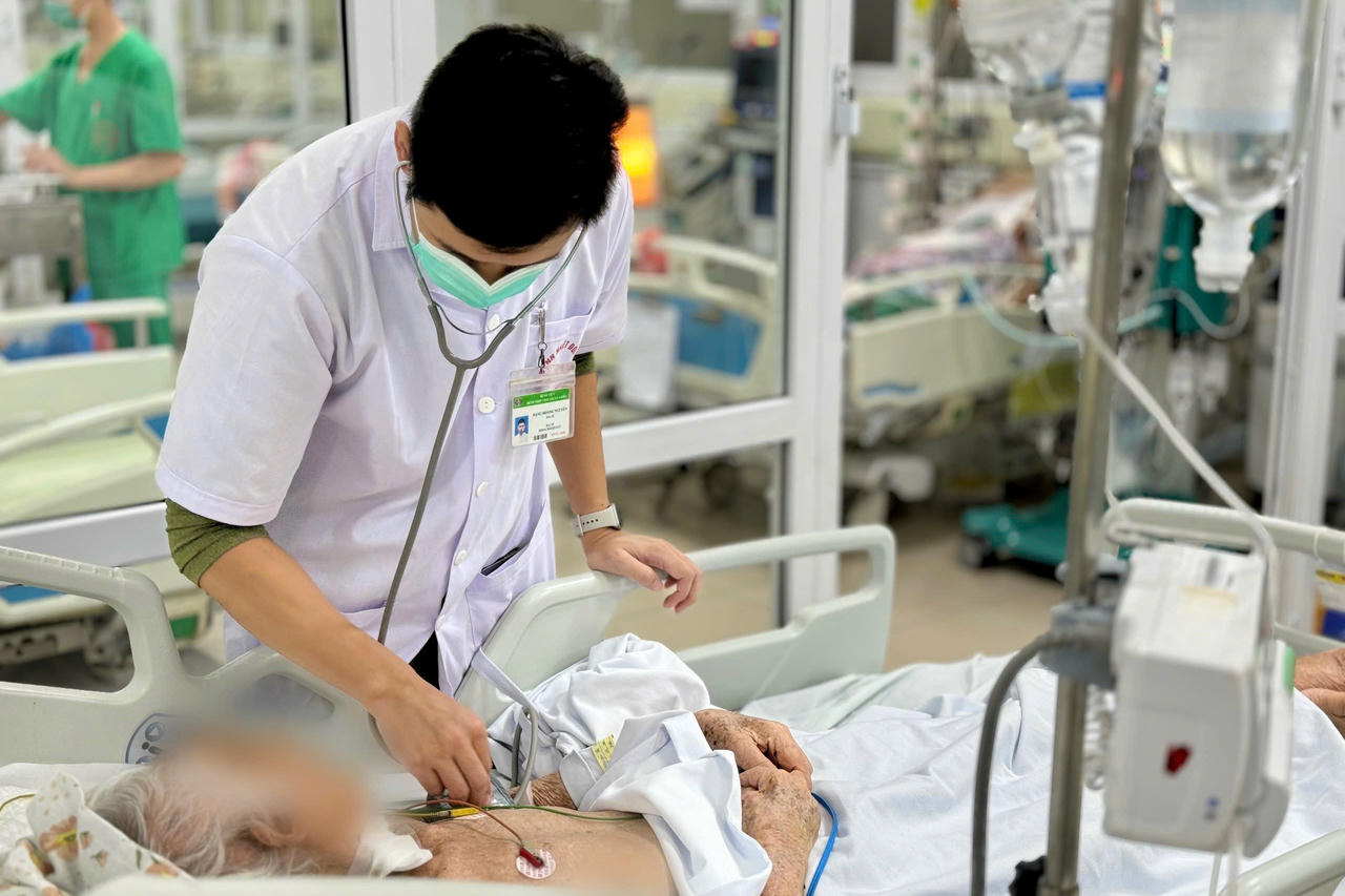 Trời chuyển lạnh, người cao tuổi cần chú ý