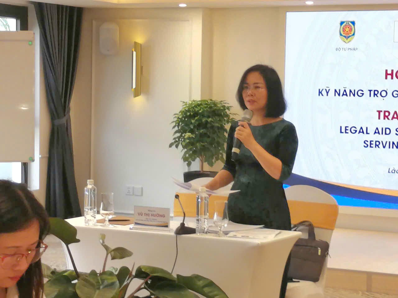 Bà Vũ Thị Hường - Phó Cục trưởng Cục Phổ biến, giáo dục pháp luật và Trợ giúp pháp lý