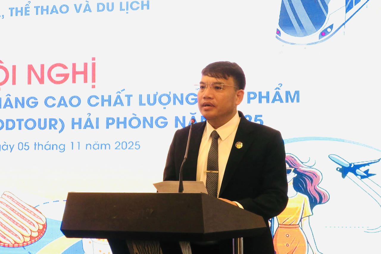 Ông Trần Văn Ngọc, Phó Giám đốc Sở Văn hóa, Thể thao và Du lịch Hải Phòng phát biểu&nbsp; tại&nbsp; hội nghị