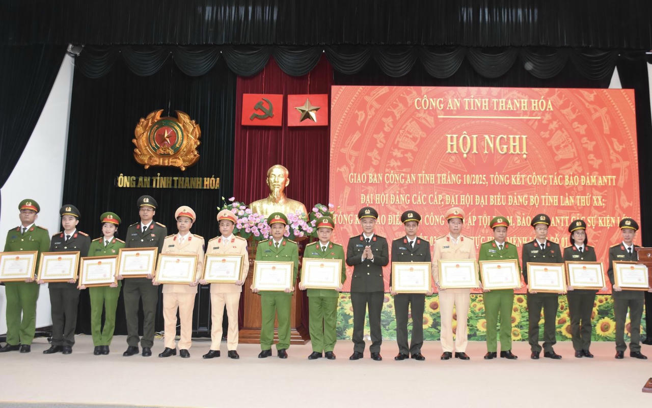 Công an Thanh Hóa có nhiều tập thể, cá nhân được biểu dương khen thưởng vì hoàn thành xuất sắc nhiệm vụ trong công tác