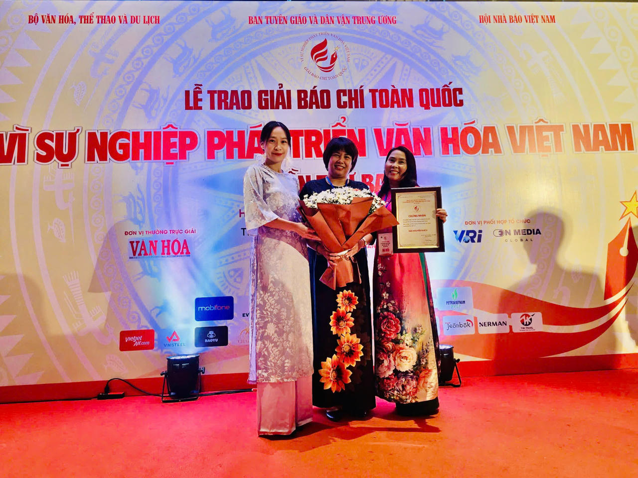 Báo Pháp luật Việt Nam đạt giải Khuyến khích Giải Báo chí toàn quốc “Vì sự nghiệp phát triển Văn hóa Việt Nam”