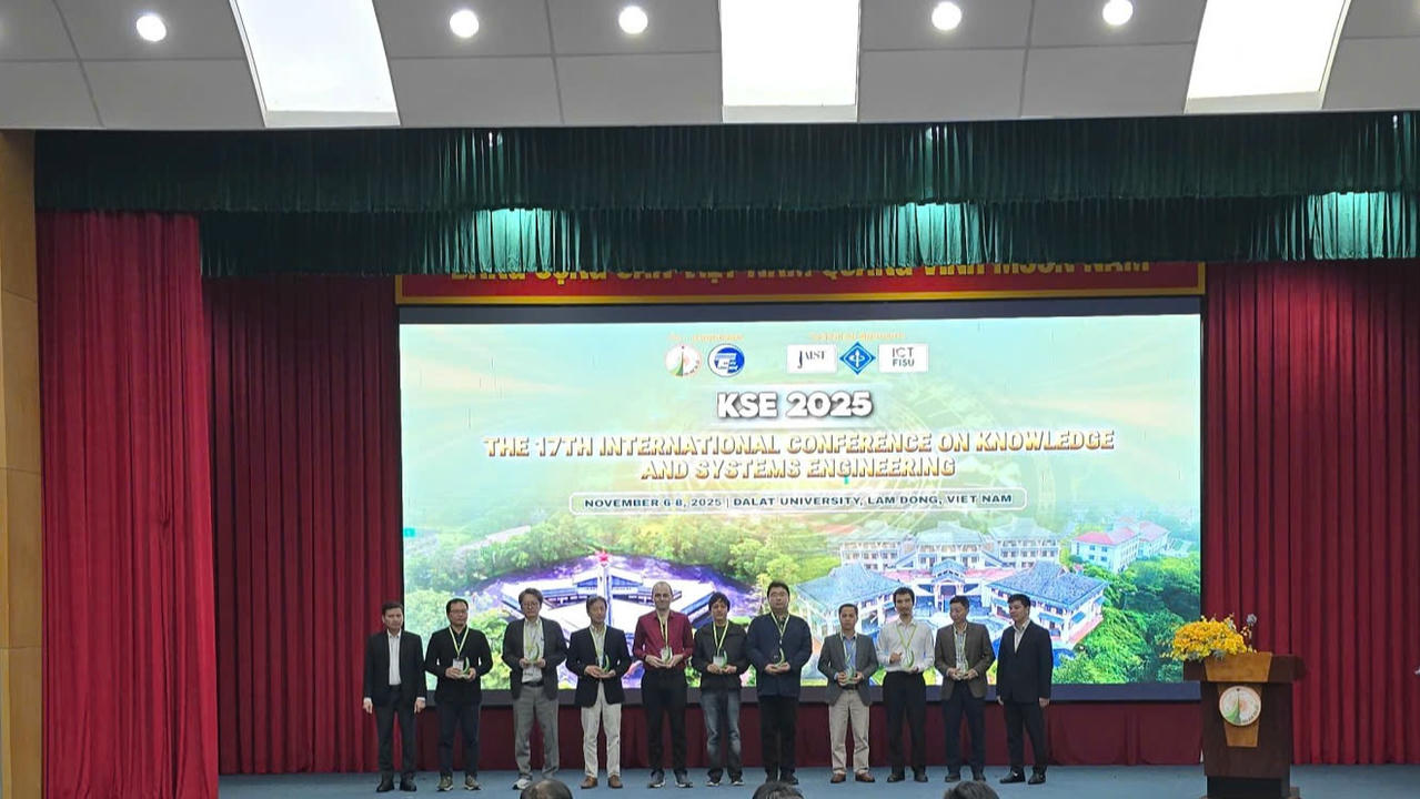 Các diễn giả tham gia hội thảo.