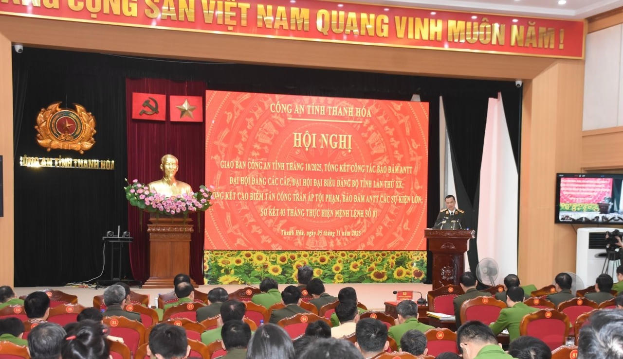 Toàn cảnh Hội nghị.