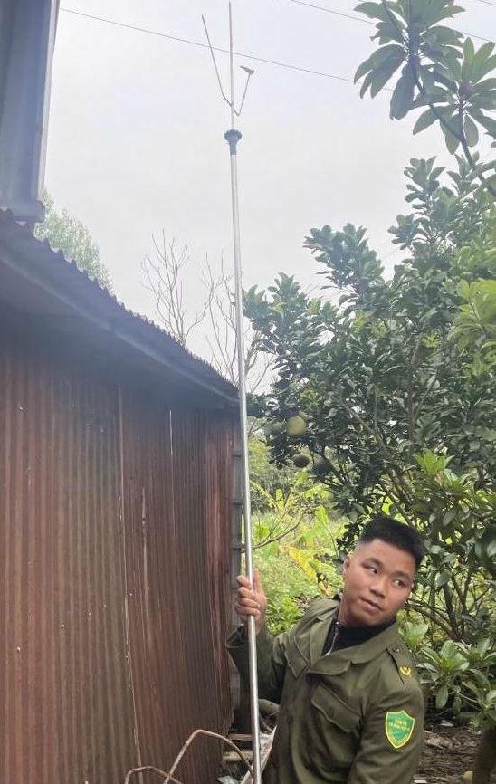 Cơ quan Công an thu giữ cây đinh ba