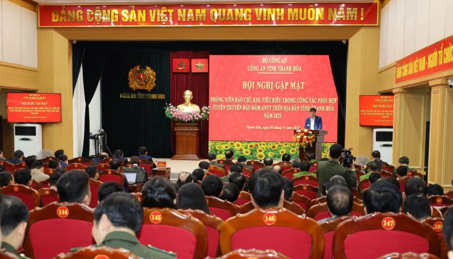 Toàn cảnh&nbsp;hội nghị.