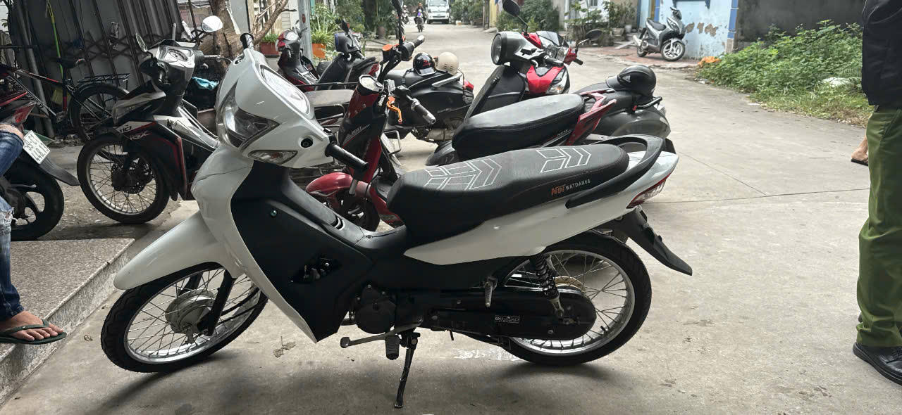 Khẩn trương truy bắt hai đối tượng dùng đinh ba cướp xe máy trên cao tốc Hà Nội - Bắc Giang