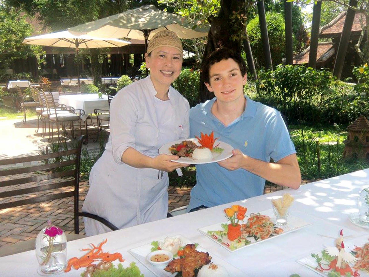 Nghệ nhân ẩm thực Hoàng Thị Như Huy gìn giữ nếp ăn cung đình. 
(Ảnh: Diệu Thông)