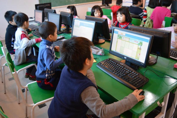 100% trường học sẽ có phòng STEM/STEAM Lab đạt tiêu chuẩn tối thiểu.