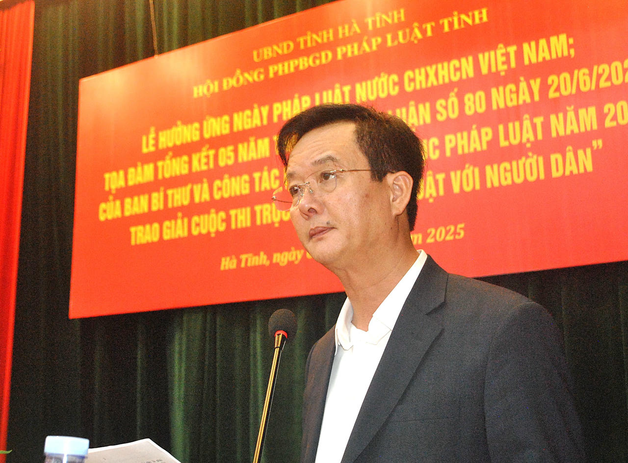 Phó Chủ tịch UBND tỉnh Hà Tĩnh-Trần Báu Hà phát động hưởng ứng Ngày Pháp luật nước Cộng hòa xã hội chủ nghĩa Việt Nam năm 2025 trên địa bàn tỉnh Hà Tĩnh.