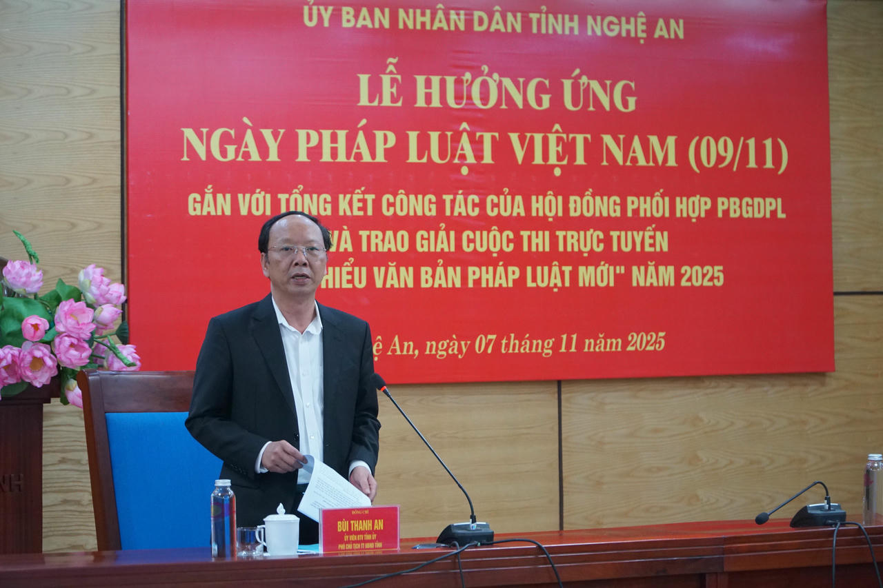 Phó Chủ tịch Thường trực UBND tỉnh Nghệ An Bùi Thanh An - Chủ tịch Hội đồng phối hợp PBGDPL tỉnh phát biểu tại hội nghị. Ảnh: Tuyết Lan