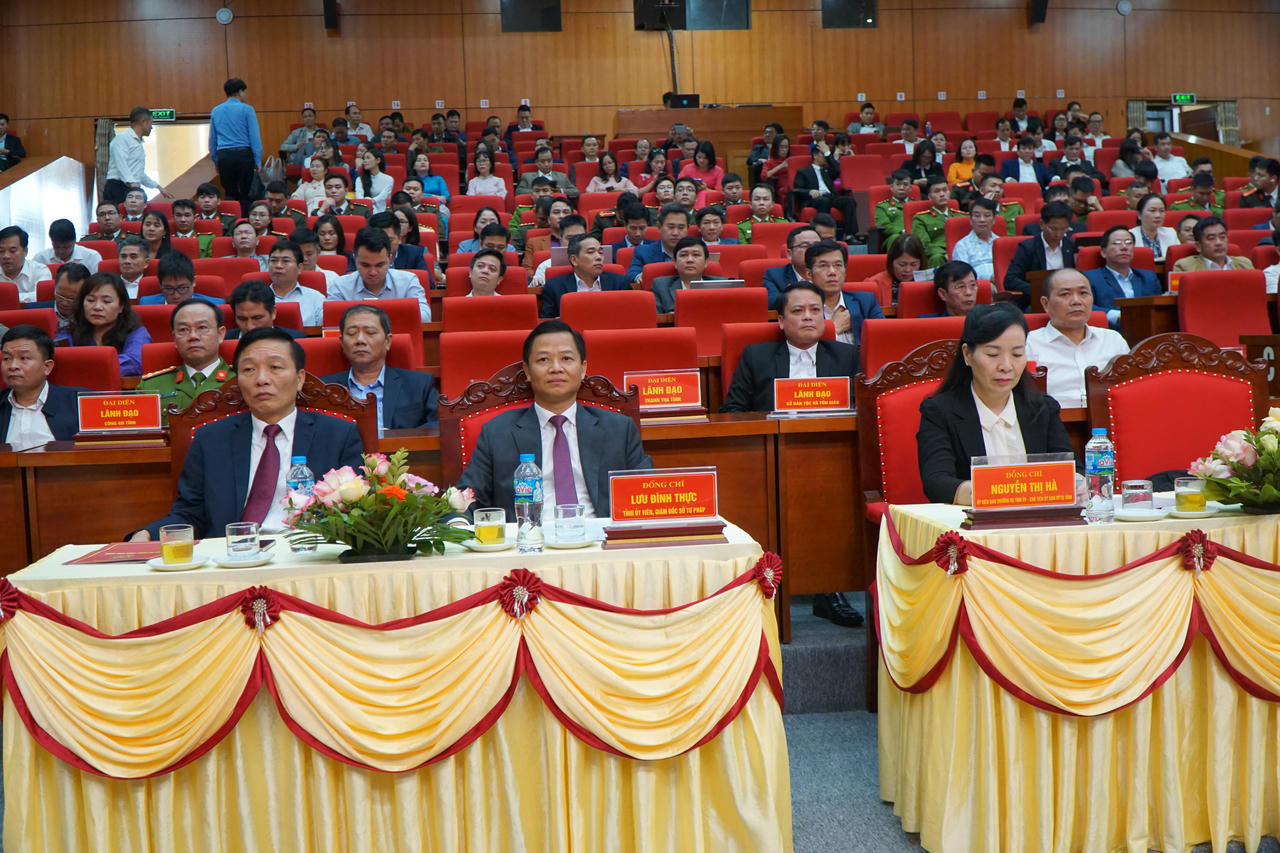 Quang cảnh buổi lễ.