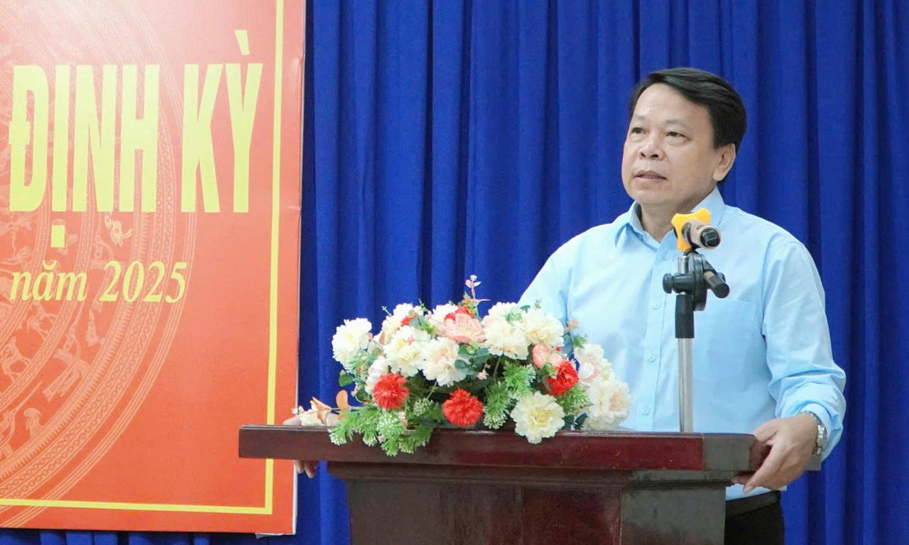 Phó Trưởng Ban Tuyên giáo và Dân vận Tỉnh ủy An Giang Nguyễn Mạnh Hà phát biểu tại buổi họp.